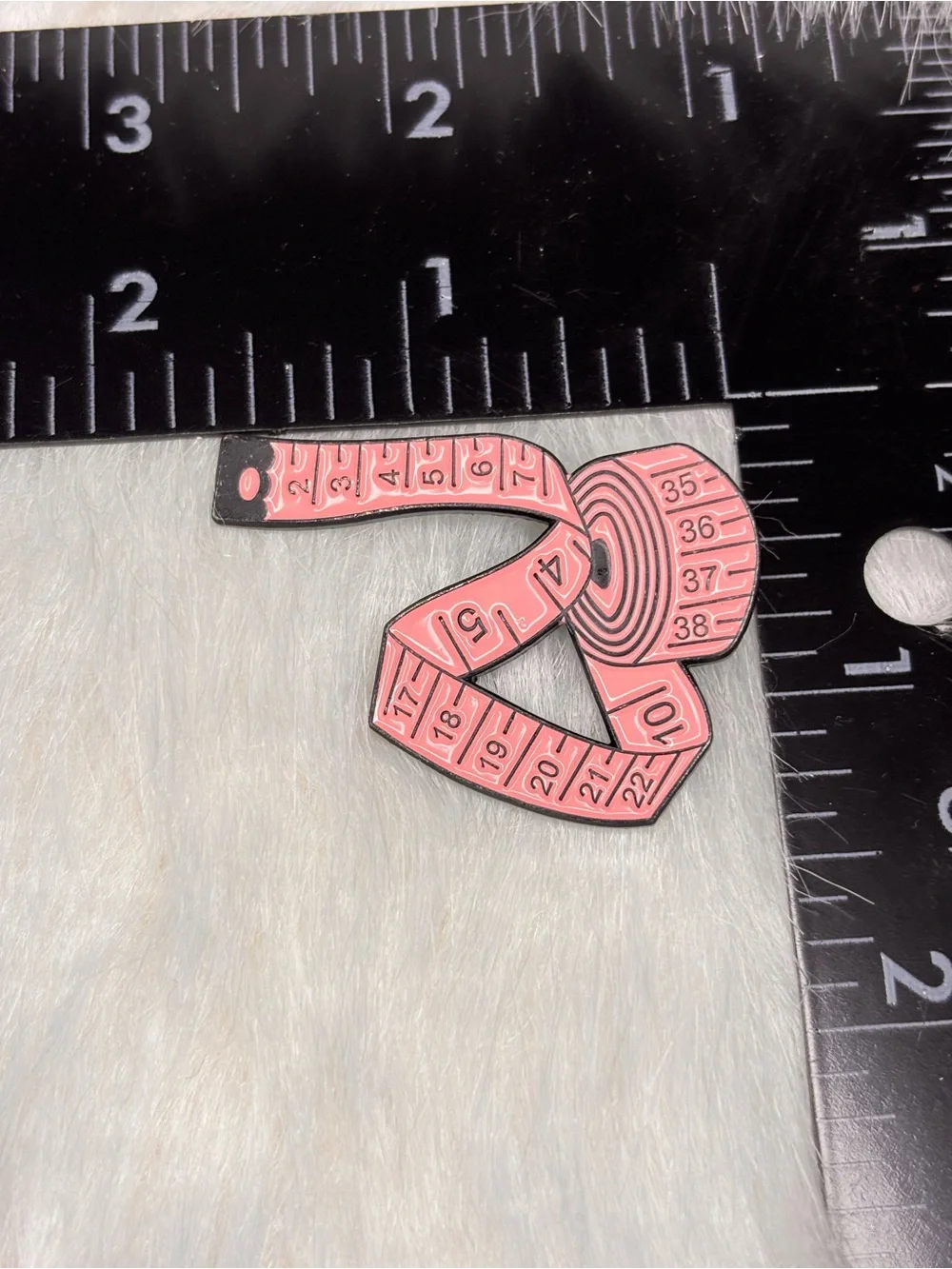 Sewing Lover Pin Set – Floral Sewing Machine & Pink Measuring Tape